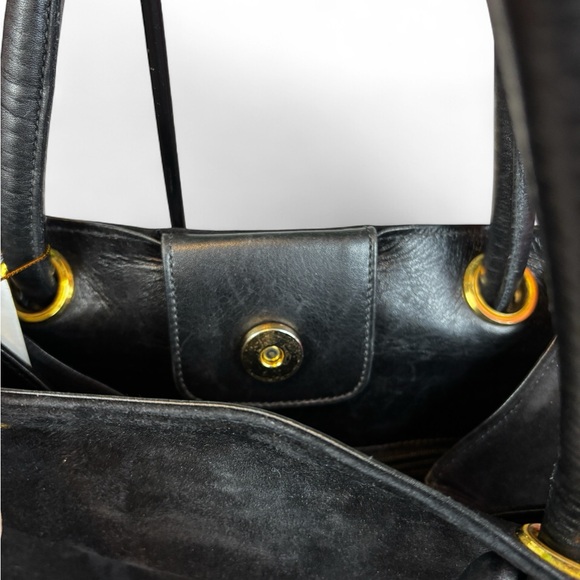 Salvatore Ferragamo EUC vintage suede & leather hobo shoulder bag unique design - Picture 3 of 10